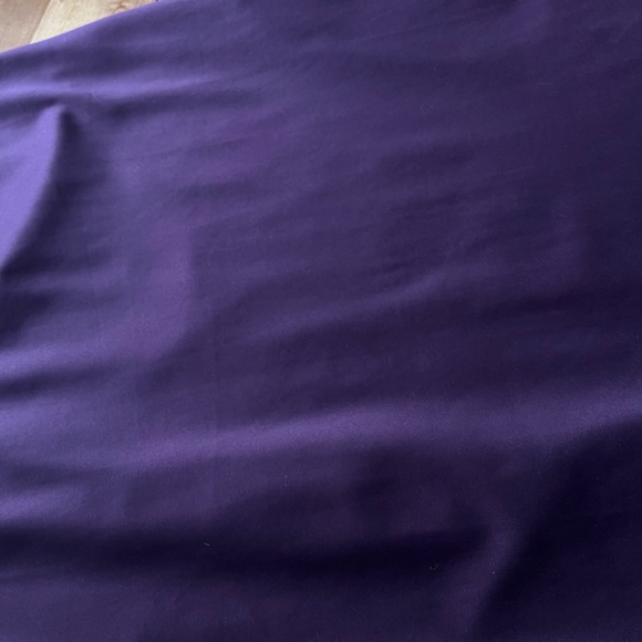 Cranberry silk-like dress - Picture 4 of 9